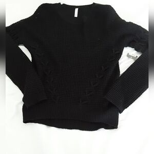 Elegant Black Knit Women's Sweater C148